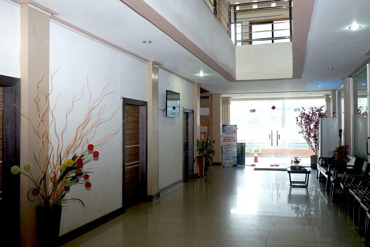 Hotel Golden Vella Pangkal Pinang Exterior photo