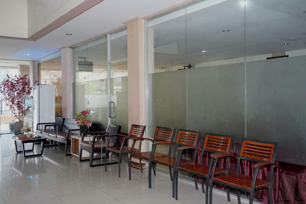 Hotel Golden Vella Pangkal Pinang Exterior photo